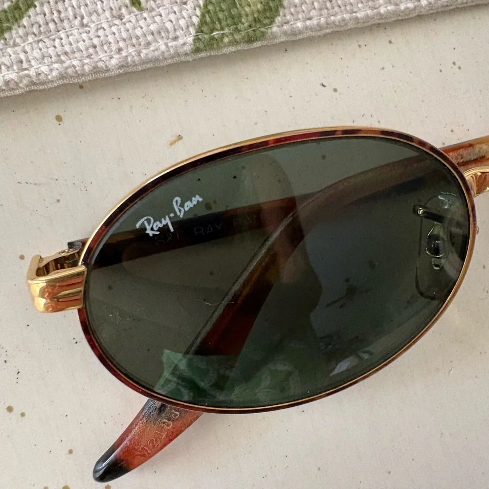 Vintage 90s Ray-Ban Sidestreet Crosswalk, sunglasses W2188  YWAS oval sunglasses